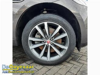 Jaguar F-Pace F-Pace, SUV, 2015 / 2025 2.0 P400e 16V AWD picture 3