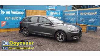 disassembly passenger cars Hyundai I-30 i30 Wagon (PDEF5), Combi, 2017 1.0 T-GDI 12V Hybrid 48V 2022/9