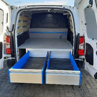 Peugeot Partner Peugeot Partner 1.5 BlueHDi 100 S&S L1 picture 9