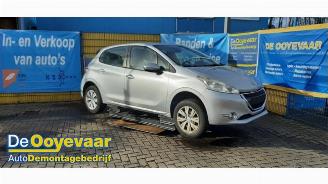 Salvage car Peugeot 208 208 I (CA/CC/CK/CL), Hatchback, 2012 / 2019 1.2 Vti 12V PureTech 82 2012/10
