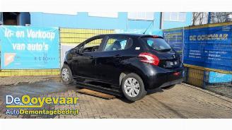 Salvage car Peugeot 208 208 I (CA/CC/CK/CL), Hatchback, 2012 / 2019 1.2 Vti 12V PureTech 82 2014/11