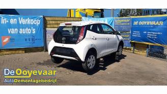 Toyota Aygo Aygo (B40), Hatchback, 2014 1.0 12V VVT-i picture 2