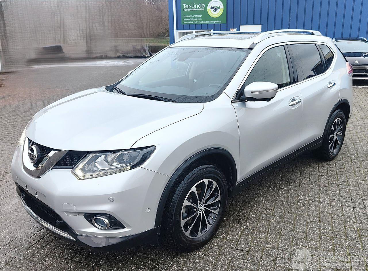 Nissan X-Trail Nissan X-Trail 1,6 Tekna leder pano full options 36461 km !