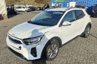  Kia Stonic Kia Stonic Edition 7  lichte rijdende schade ! 2024/11