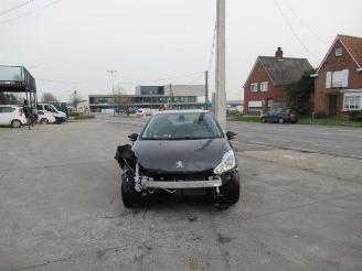 Auto incidentate Peugeot 208  2019/2