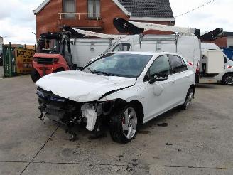 Voiture accidenté Volkswagen Golf GTE 2023/6