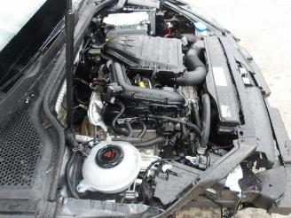 Volkswagen Golf  picture 21