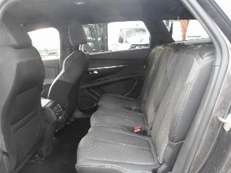 Peugeot 5008 HYBRID ALLURE picture 21
