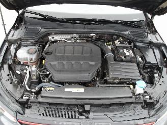 Volkswagen Golf 2.0  GTI picture 18