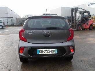 Kia Picanto  picture 8