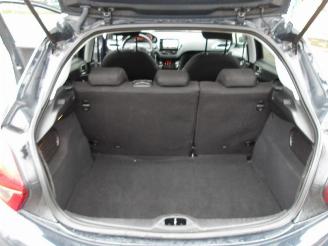 Peugeot 208 1.2 PURE TECH picture 14