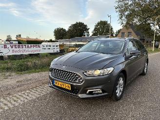 Auto incidentate Ford Mondeo 2.0 TDCI ST-LINE, AIRCO, NAVIGATIE ENZ PRIJS IS INCL. BTW ! 2017/5