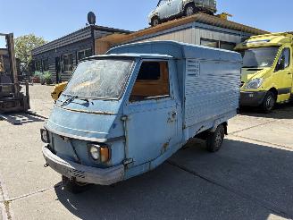 damaged microcars Piaggio  VESPA APECAR P2 VOOR DECORATIE 1979/1
