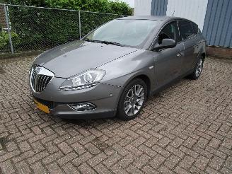 Schadeauto Lancia Delta 1.8 16V Automaat Leder Navi 2011/4