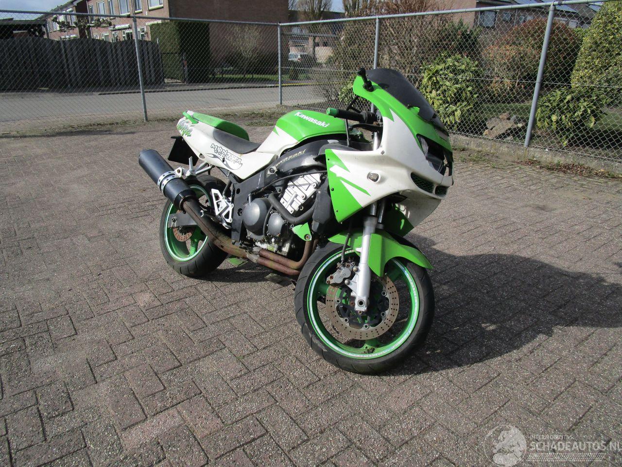 Kawasaki Ninja ZX 6R 