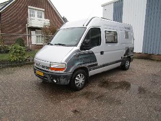 damaged campers Renault  Master 2.5 D 2000/8