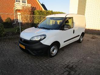 damaged commercial vehicles Fiat Doblo 1.6 MJD Airco 6-Bak 145.000 KM 2022/2