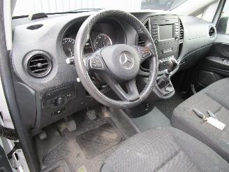Mercedes Vito 111 CDI Lang Navi Airco 6-Bak picture 9