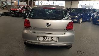 Volkswagen Polo 1.4 16V  BENZ 1.390CC 63KW 86PK picture 5
