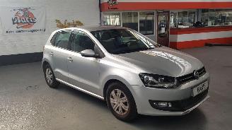 Volkswagen Polo 1.4 16V  BENZ 1.390CC 63KW 86PK picture 3
