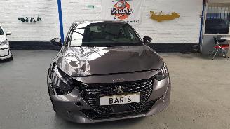 Peugeot 208 1.2 PureTech GT-Line picture 2