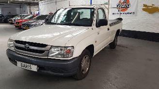 Toyota Hilux 2.5 D4-D   2WD    90 16V PICK-UP  DSL 2.494CC 65KW 88PK NAP... 2004/3