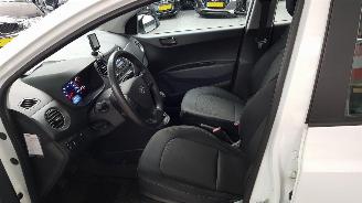 Hyundai I-10 1.0 12V  BENZ 998CC 49KW 67PK picture 9