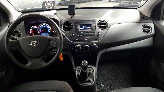 Hyundai I-10 1.0 12V  BENZ 998CC 49KW 67PK picture 7