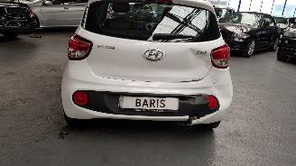 Hyundai I-10 1.0 12V  BENZ 998CC 49KW 67PK picture 5