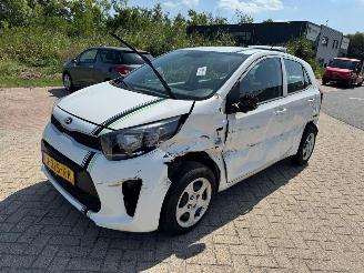 uszkodzony samochody osobowe Kia Picanto 1.0 CVVT ComfortLine 2020/10