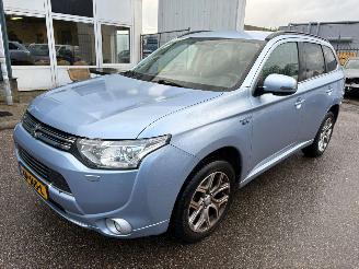 Schadeauto Mitsubishi Outlander 2.0 PHEV Business Edition AUTOMAAT 2015/7