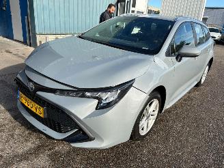 Avarii autoturisme Toyota Corolla Touring Sports 1.8 AUTOMAAT  Hybrid Active BJ 2022 87.188 KM 2022/12