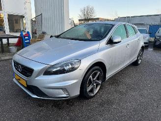 Schadeauto Volvo V-40 2.0 D4 R-Design Business 2014/12