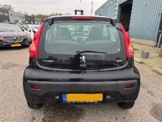 Peugeot 107 1.0-12V XR BJ 2010 147.936 KM picture 4