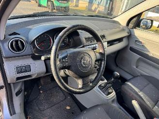 Mazda 2 1.4 Exclusive BJ 2002 129.118 KM picture 7