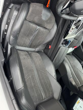 Peugeot 3008 1.6 HYbrid 225 GT Pack Business AUTOMAAT picture 20