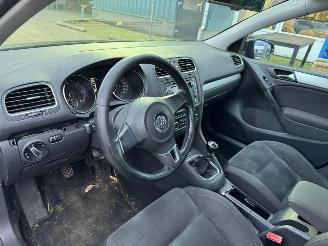 Volkswagen Golf 2.0 TDI Highline picture 12