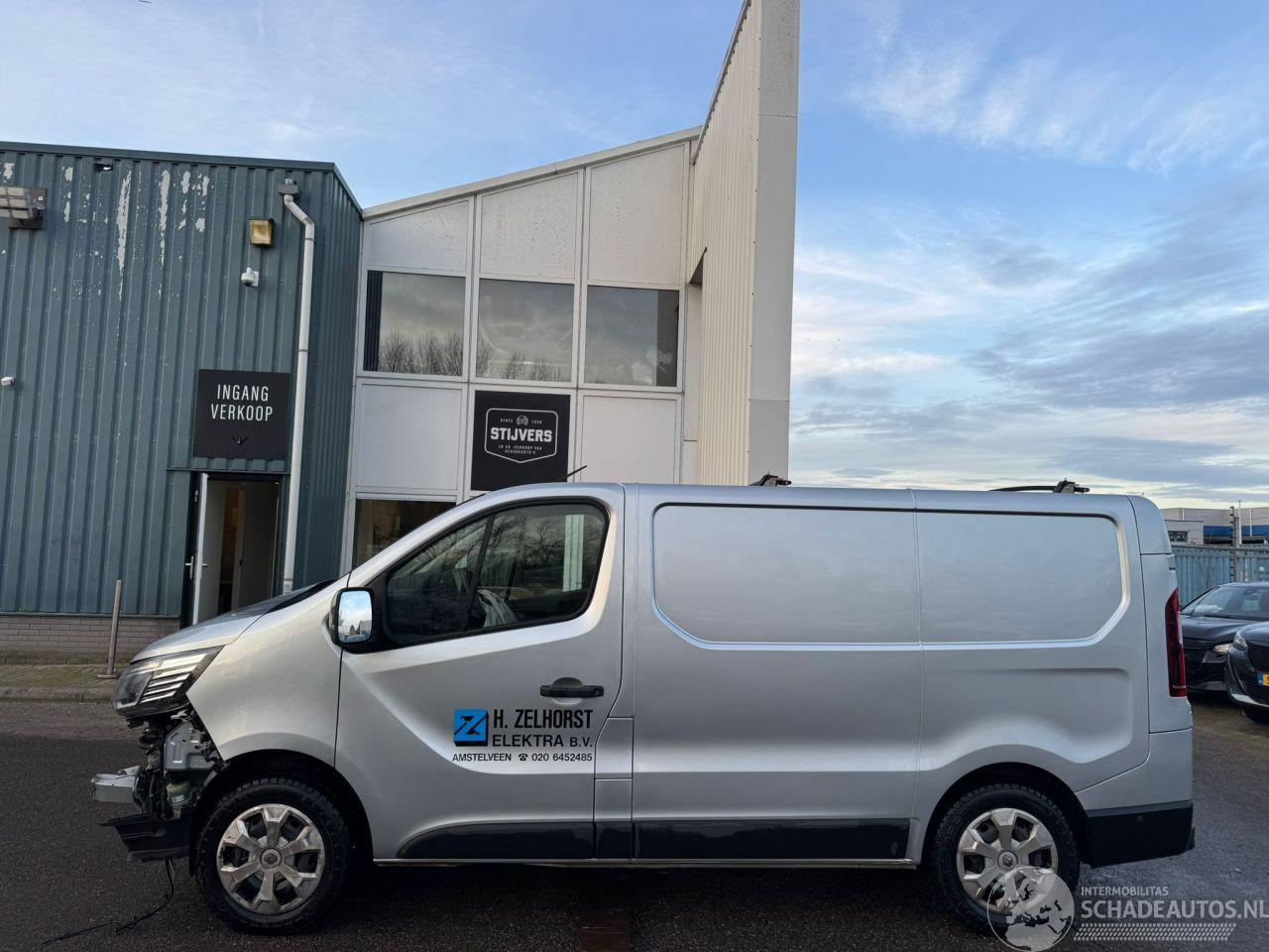 Renault Trafic 2.0 dCi 130 T27 L1H1 Work Edition