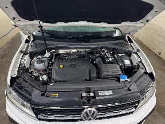 Volkswagen Tiguan 1.5 TSI AUTOMAAT BUSINESS R LINE picture 6