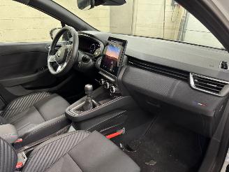 Renault Clio 1.0 TCe  esprit Alpine GPF 90 BJ picture 15