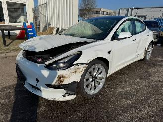 Schadeauto Tesla Model 3 Standard RWD Plus 60 kWh 2023/4