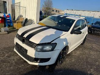 krockskadad bil auto Volkswagen Polo 1.2 Easyline 2010/11
