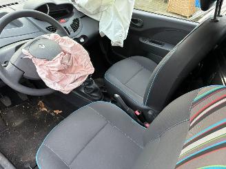 Renault Twingo 1.2 16V Collection picture 11