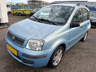 Schadeauto Fiat Panda Fiat Panda 1.2 Emotion 2004/1