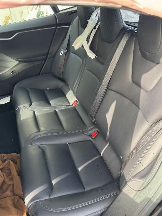 Tesla Model S 75D Base picture 22
