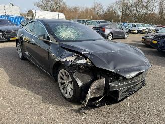 Tesla Model S 75D Base picture 6