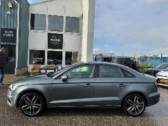 Audi A3 Limousine 1.6 TDI Pro Line picture 2