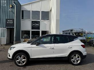 Seat Arona 1.0 TSI Xcellence Business Intense picture 2