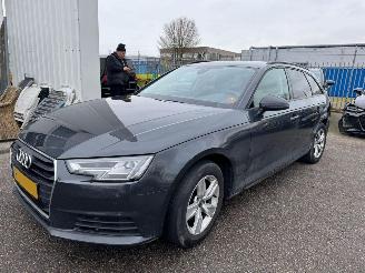 Schadeauto Audi A4 Avant 30  AUTOMAAT TDI Pro Line 2019/5