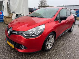 skadebil auto Renault Clio 1.5 dCi ECO Dynamique 2014/6